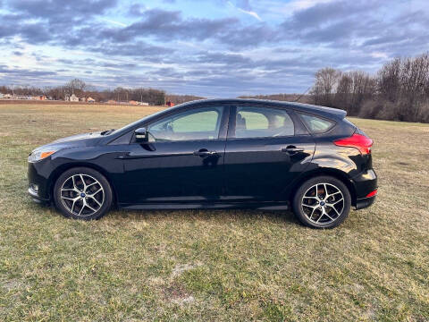 2016 Ford Focus SE FWD photo