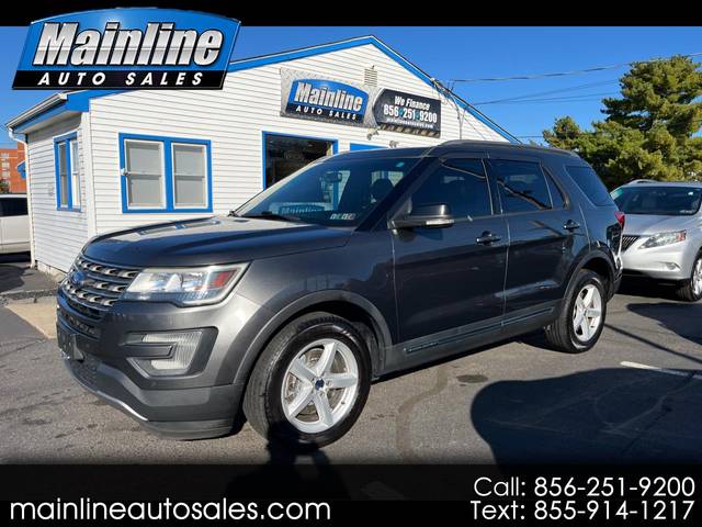 2017 Ford Explorer XLT 4WD photo