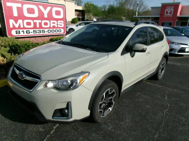 2017 Subaru Crosstrek Limited AWD photo