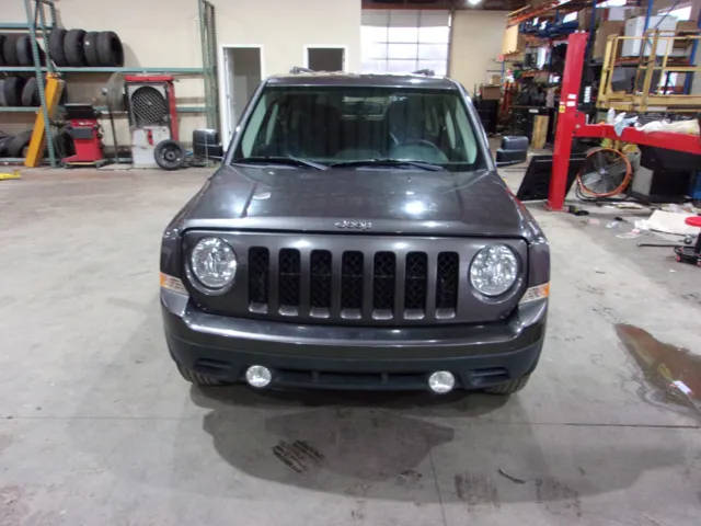 2016 Jeep Patriot Latitude FWD photo