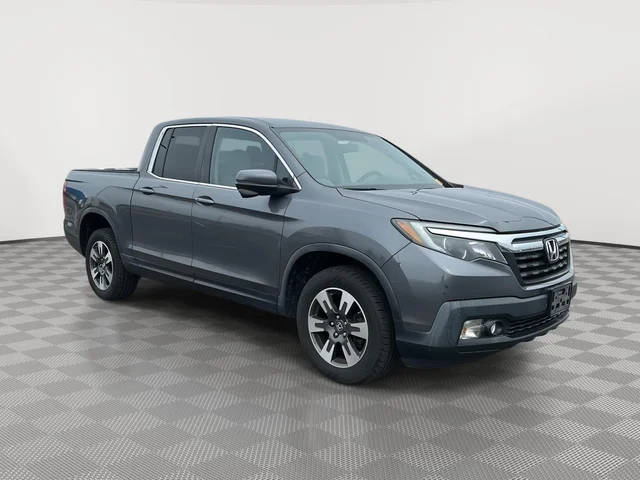 2017 Honda Ridgeline RTL-T AWD photo