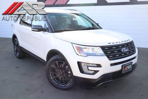 2017 Ford Explorer XLT FWD photo