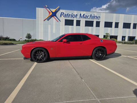 2015 Dodge Challenger R/T Scat Pack RWD photo