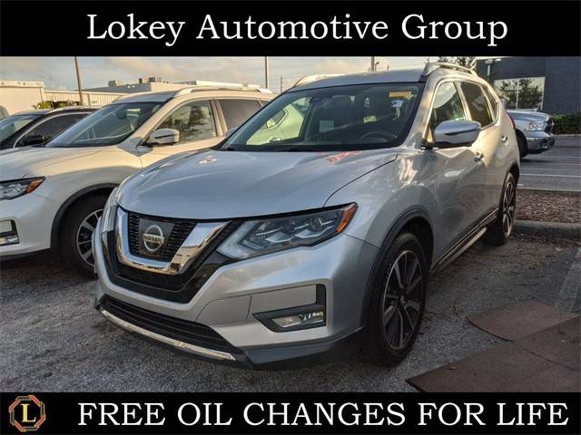 2017 Nissan Rogue SL FWD photo