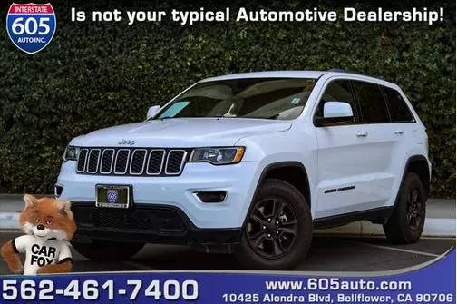 2017 Jeep Grand Cherokee Laredo 4WD photo