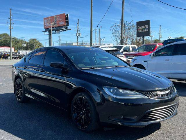 2017 Chrysler 200 Touring FWD photo