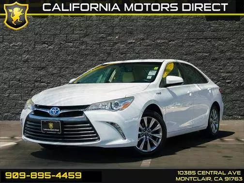 2017 Toyota Camry Hybrid XLE FWD photo