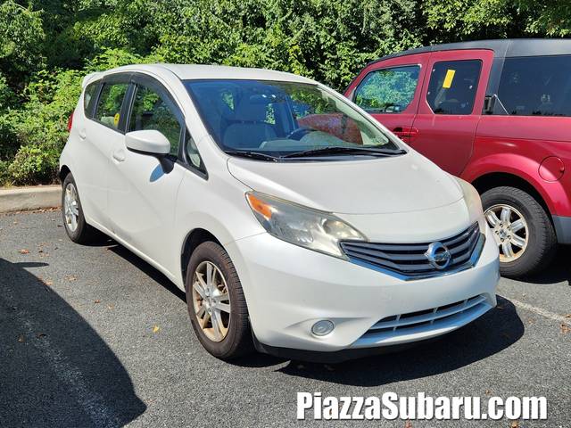 2015 Nissan Versa Note SV FWD photo