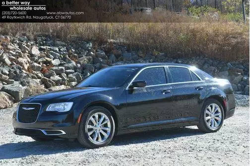 2017 Chrysler 300 Limited AWD photo