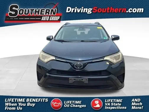 2017 Toyota RAV4 LE AWD photo
