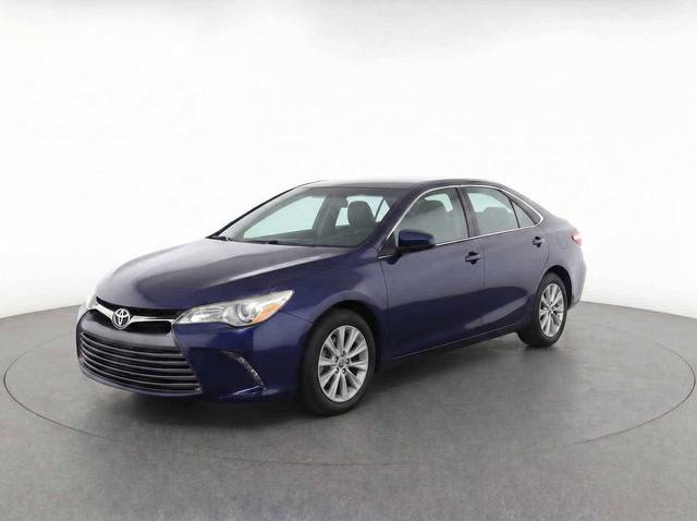 2017 Toyota Camry XLE FWD photo