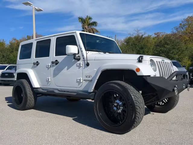 2017 Jeep Wrangler Unlimited Sahara 4WD photo