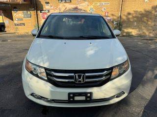 2016 Honda Odyssey Touring FWD photo