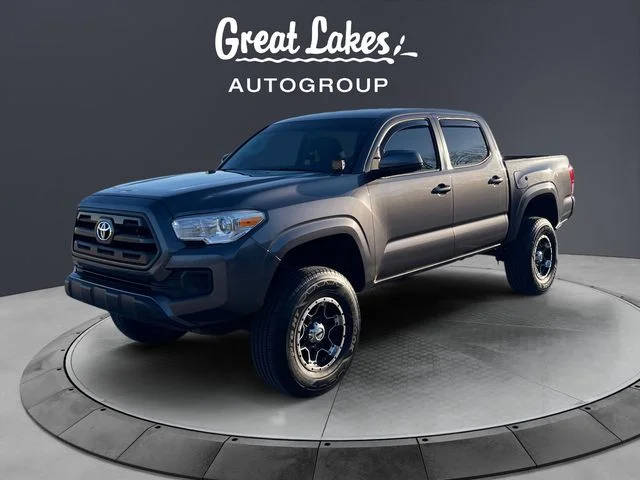 2017 Toyota Tacoma SR 4WD photo