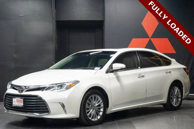 2017 Toyota Avalon Limited FWD photo