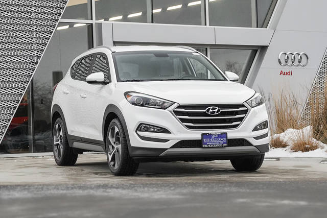 2017 Hyundai Tucson Sport FWD photo