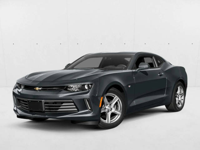 2017 Chevrolet Camaro 1LT RWD photo