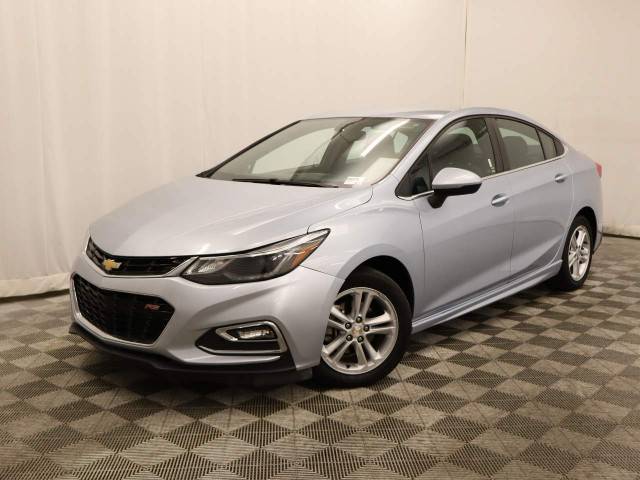 2017 Chevrolet Cruze LT FWD photo