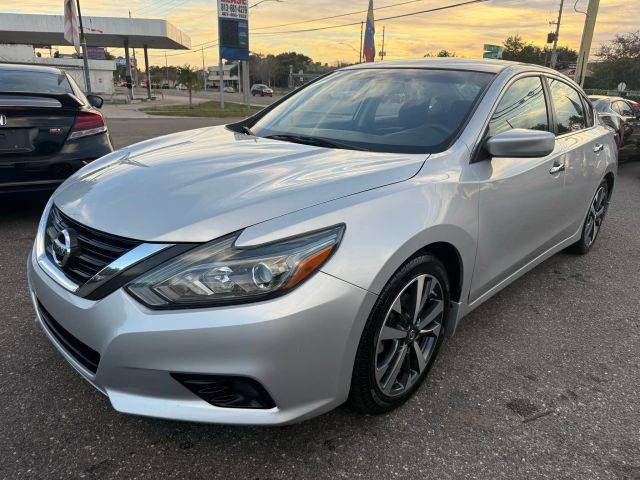 2017 Nissan Altima 2.5 SR FWD photo