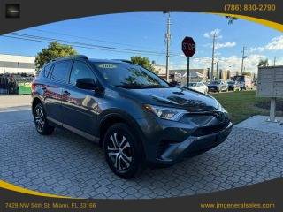 2017 Toyota RAV4 LE AWD photo