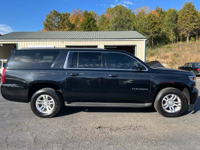 2015 Chevrolet Suburban LT 4WD photo