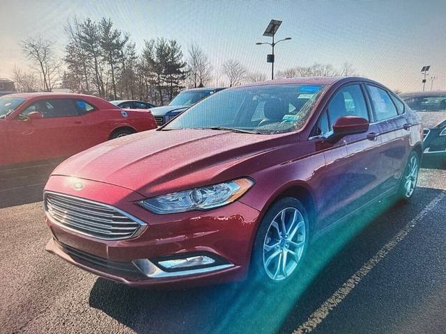 2017 Ford Fusion SE FWD photo