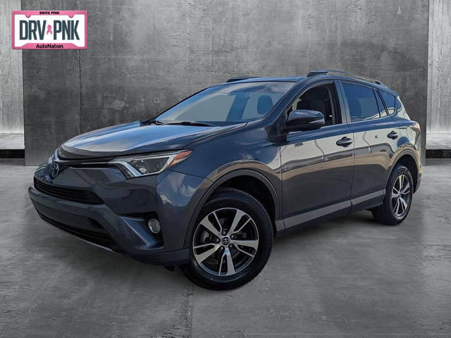 2017 Toyota RAV4 XLE FWD photo