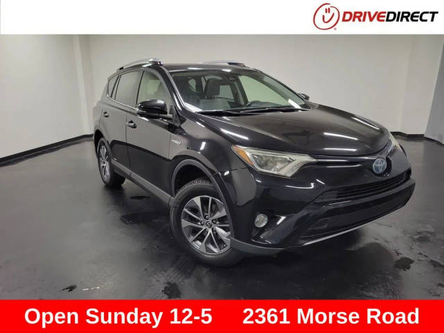2017 Toyota RAV4 XLE AWD photo