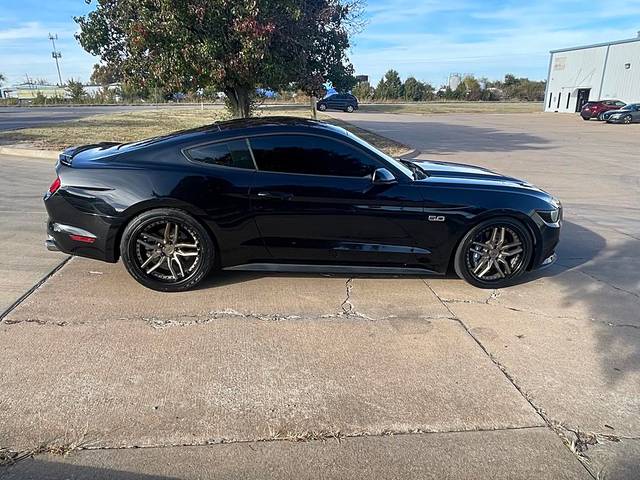 2017 Ford Mustang GT RWD photo