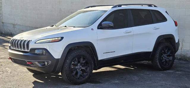 2017 Jeep Cherokee Trailhawk 4WD photo