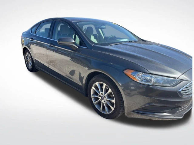 2017 Ford Fusion SE FWD photo
