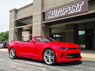 2017 Chevrolet Camaro 1LT RWD photo