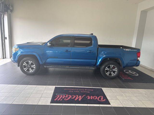 2017 Toyota Tacoma TRD Sport RWD photo