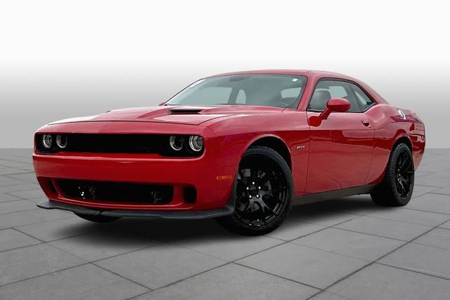 2017 Dodge Challenger R/T Plus RWD photo