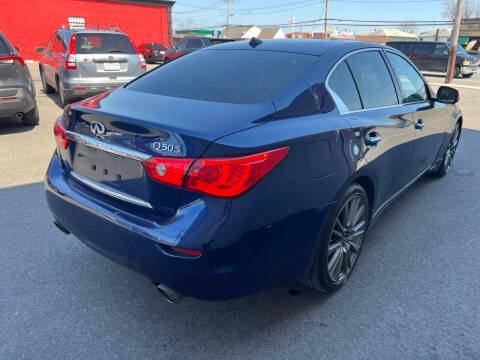 2017 Infiniti Q50 RED SPORT 400 AWD photo