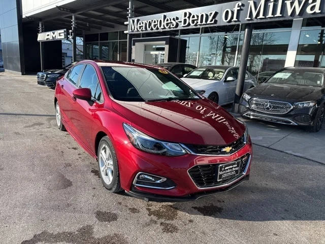 2017 Chevrolet Cruze LT FWD photo