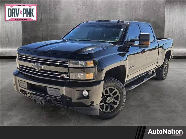 2017 Chevrolet Silverado 2500HD LT 4WD photo