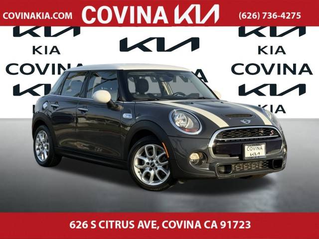 2017 MINI Hardtop 4 Door Cooper S FWD photo