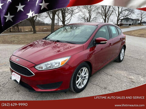 2017 Ford Focus SE FWD photo