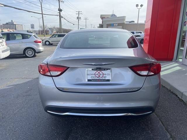 2017 Chrysler 200 Limited Platinum FWD photo