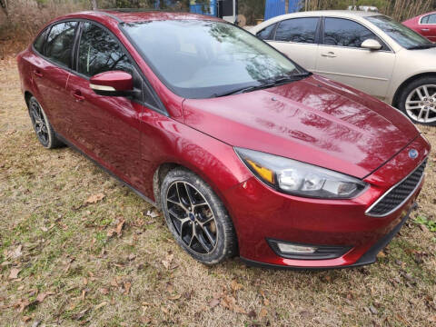 2017 Ford Focus SEL FWD photo