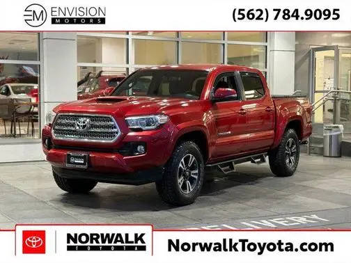 2017 Toyota Tacoma TRD Sport RWD photo