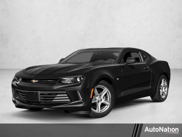 2017 Chevrolet Camaro 1LT RWD photo
