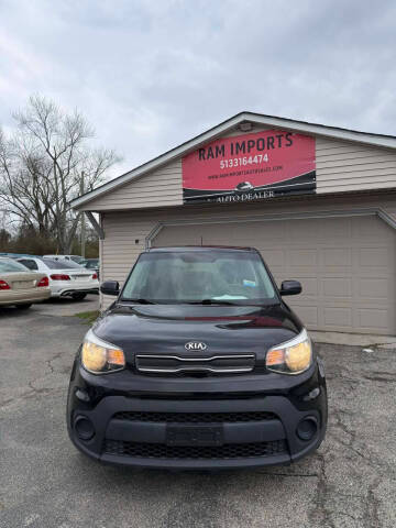 2017 Kia Soul Base FWD photo