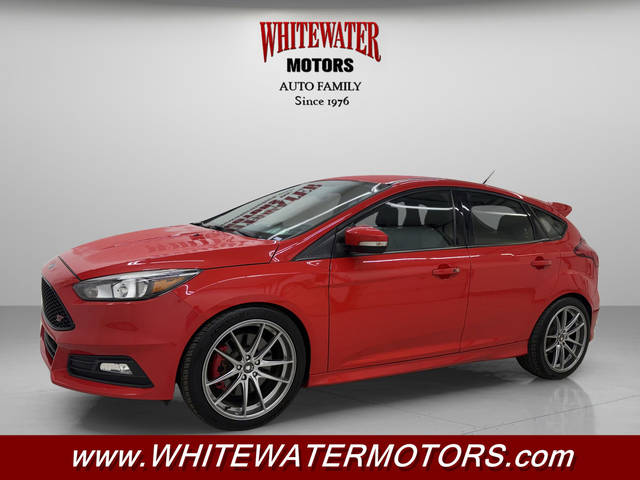 2017 Ford Focus ST FWD photo