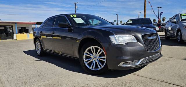 2017 Chrysler 300 Limited RWD photo