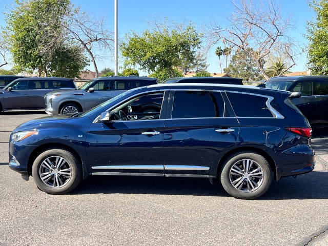 2017 Infiniti QX60  FWD photo