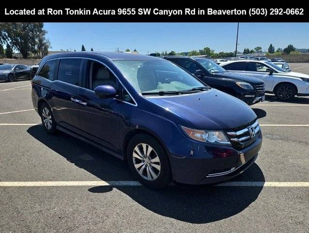 2016 Honda Odyssey SE FWD photo