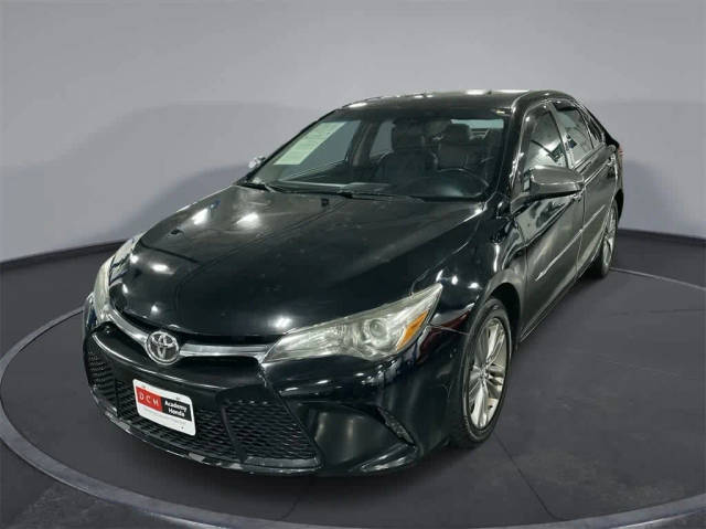 2016 Toyota Camry SE FWD photo