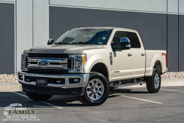2017 Ford F-250 Super Duty XLT 4WD photo